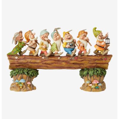 Disney Snow White Seven Dwarfs Log Figure