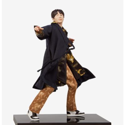 BTS Suga Deluxe Statue