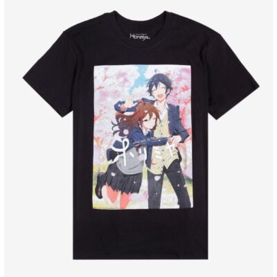 Horimiya Duo Hug Poster Boyfriend Fit Girls T-Shirt